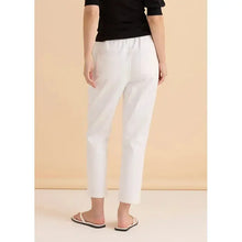 Kenzie Jogger / White