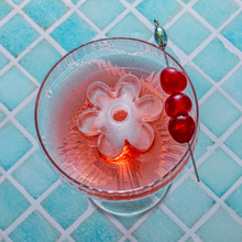 Pink Daisy Ice Cube Tray-Drinks Plinks-Shop At The Hive Ashburton-Lifestyle Store & Online Gifts